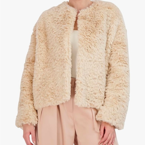 BCBGMAXAZRIA Jackets & Blazers - BCBGMAXAZRIA Faux Fur Coat